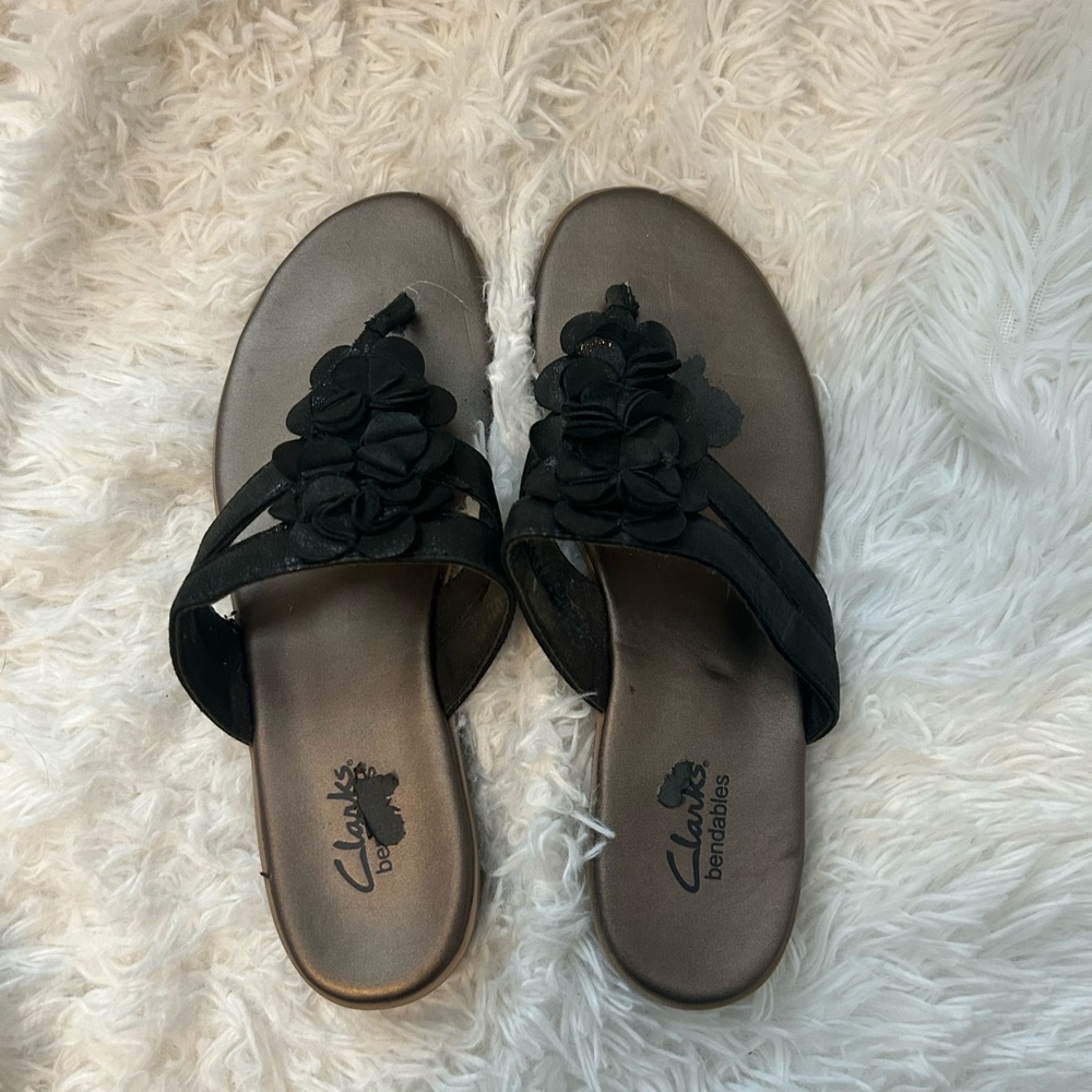 Clarks Bendables Black Floral Sandals
